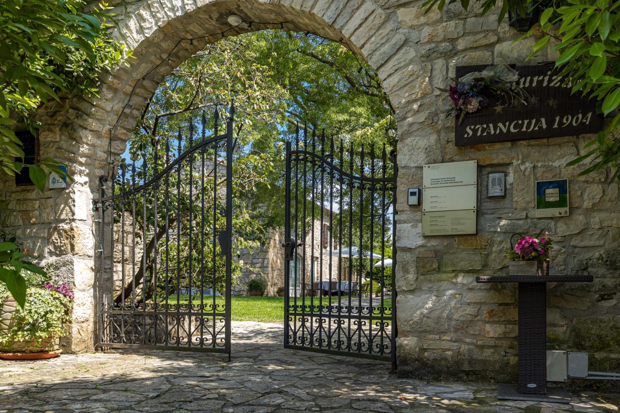 Boutique B&B Stancija 1904 Adults Only Svetvinčenat 외부 사진
